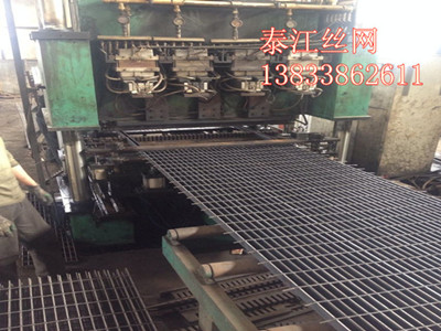 機器壓焊鋼格板 機器壓焊鋼格板