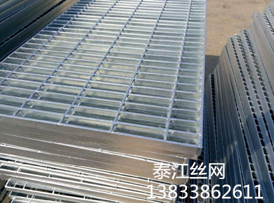 熱鍍鋅鋼格柵板在裝運過程注意事項 熱鍍鋅鋼格柵板在裝運過程注意事項