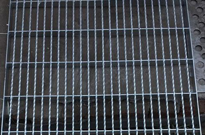 信鴿公棚地網，曬籠網片，漏糞板，賽鴿鴿舍專用地網 ，熱鍍鋅地格柵板價格/廠家