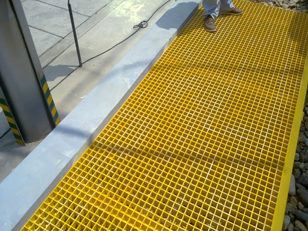 玻璃鋼格柵板廠家直銷-玻璃鋼格柵多少錢一平？