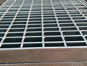 鍍鋅鋼格柵蓋板規(guī)格型號(hào)及類(lèi)型有哪些？